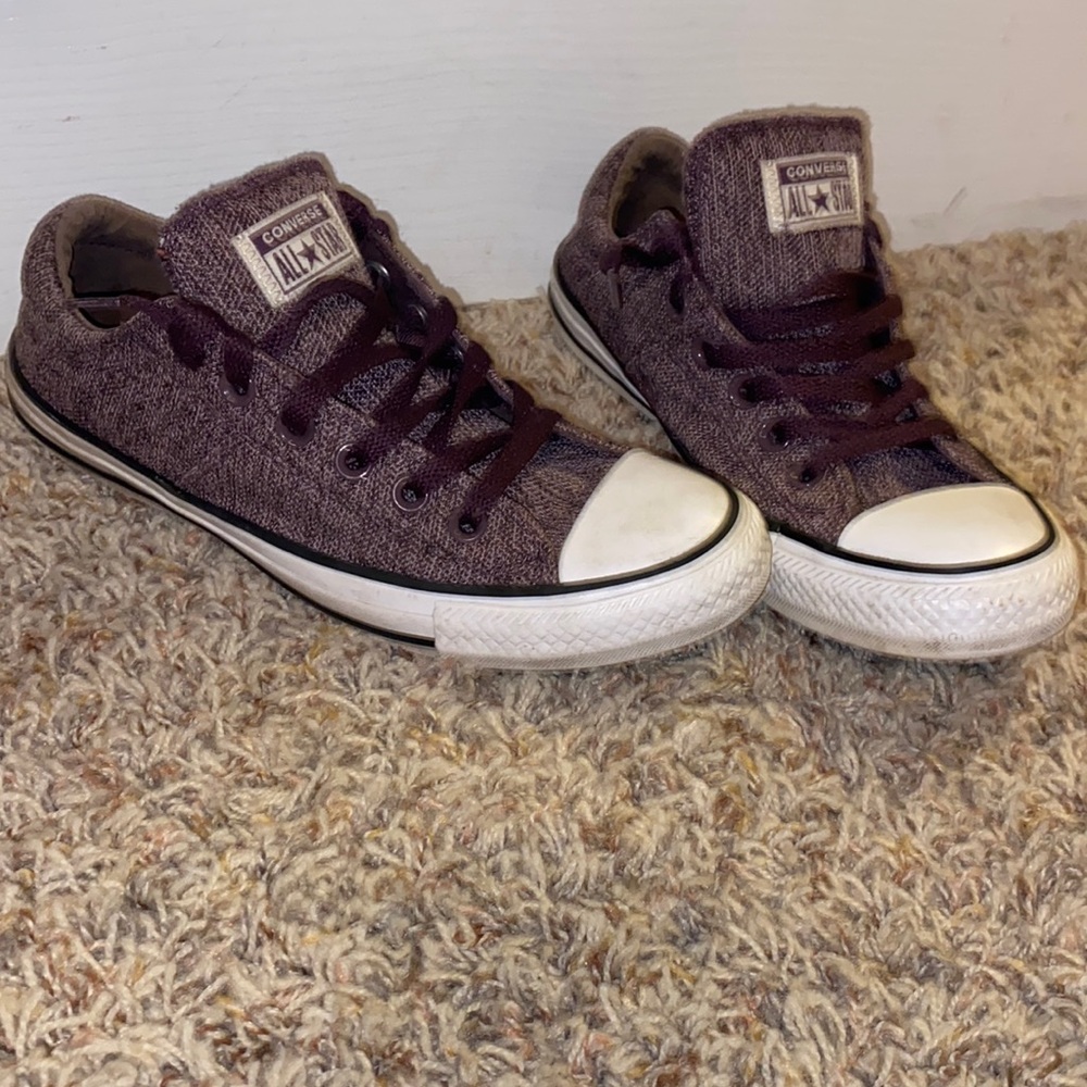 Women’s purple converse shoes size 8